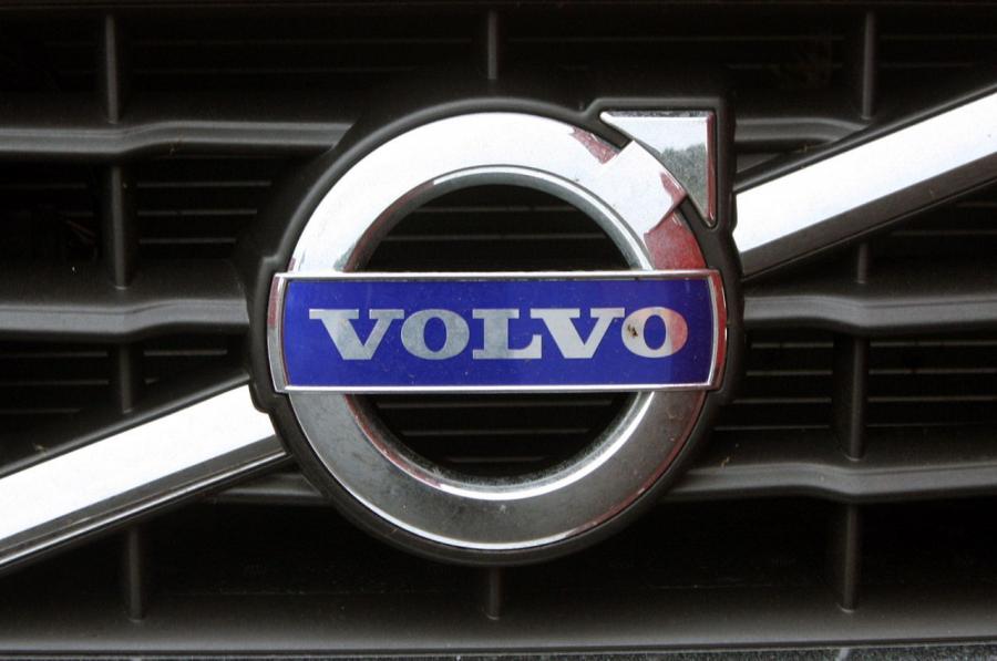  Volvo S60 2010 года  (фото 136 из 226)